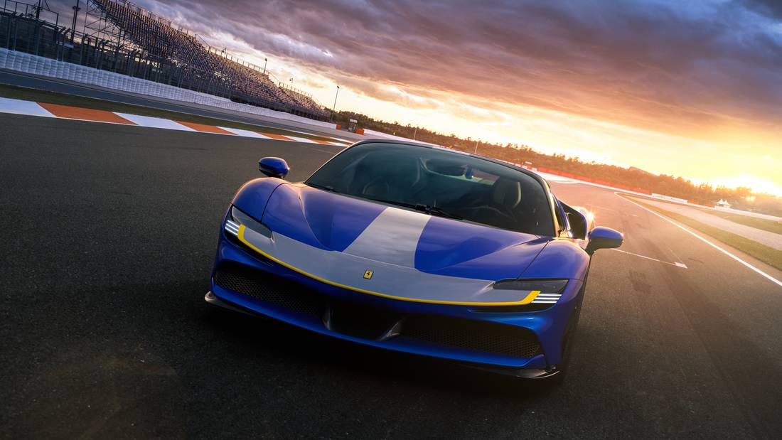 01_SF90_Spider_Assetto_Fiorano_front