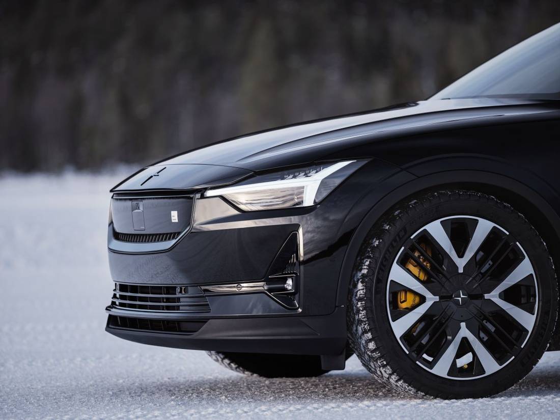 676932_20231115_Polestar_2_MY24