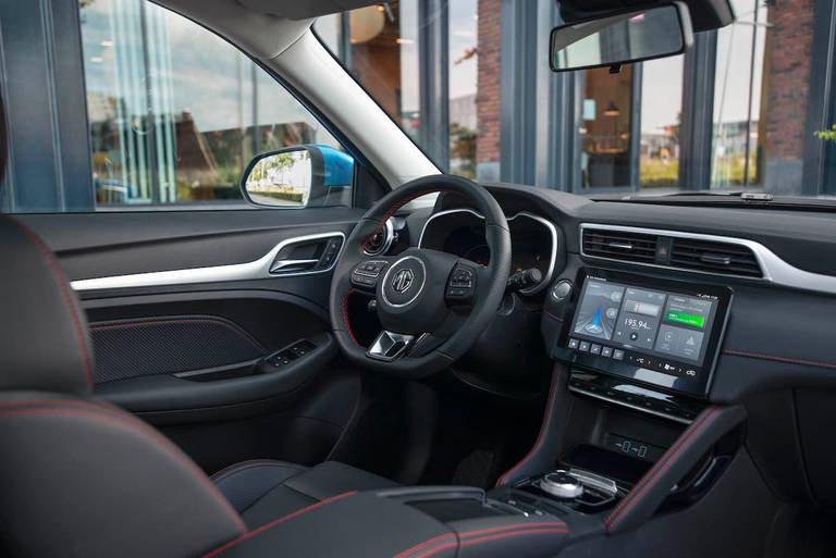 AS24 MG ZS EV 2021 interieur