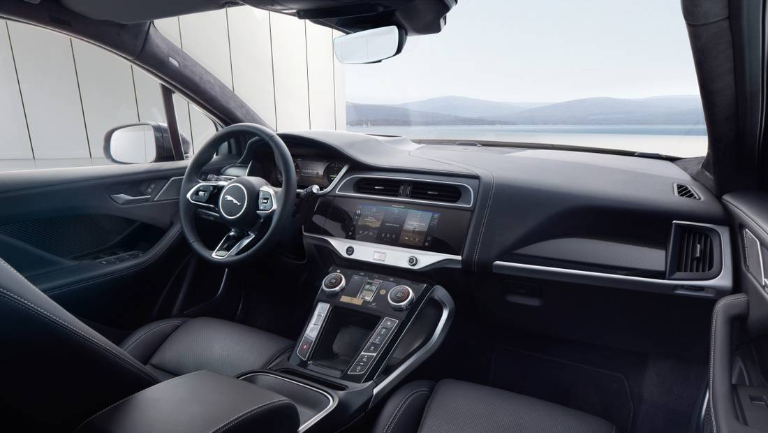 Jag_I-PACE_Alexa_Interior_020222_02.jpg