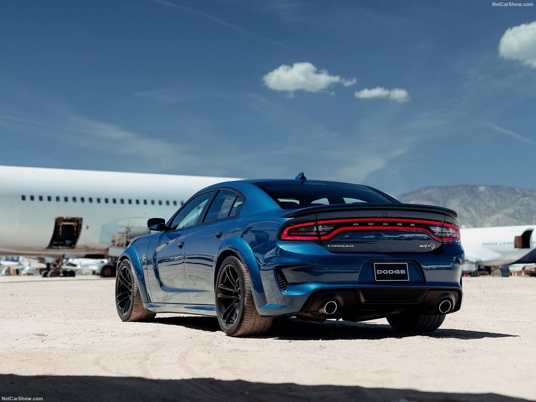 Dodge-Charger_SRT_Hellcat_Widebody-2020-1600-13.jpg