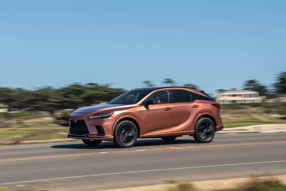 Lexus RX 500h (2023) banner