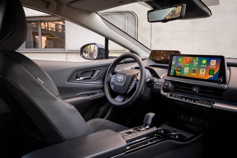 Toyota Prius (2023) interior