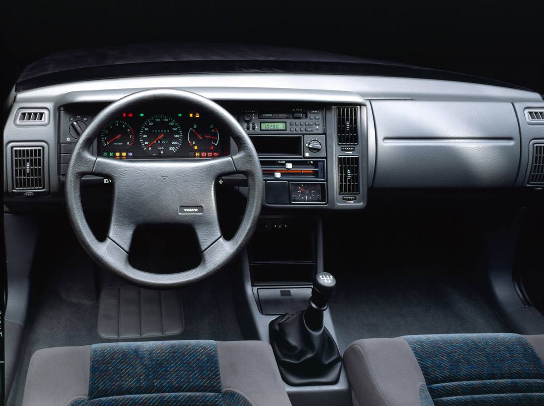 volvo_440_2
