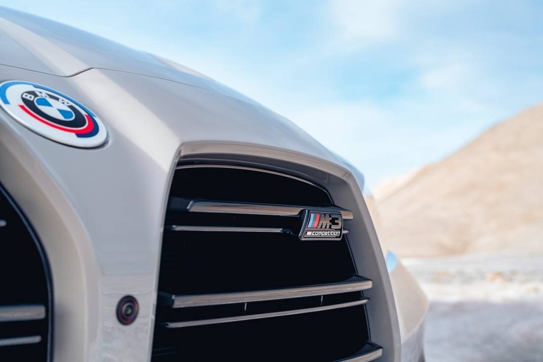 P90468154_lowRes_the-first-ever-bmw-m