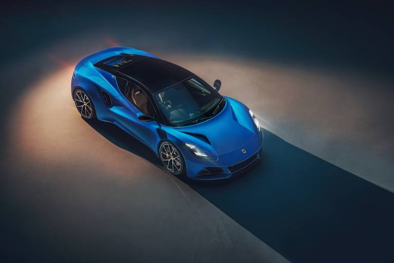 AS24 Lotus Emira 2021 statisch voor