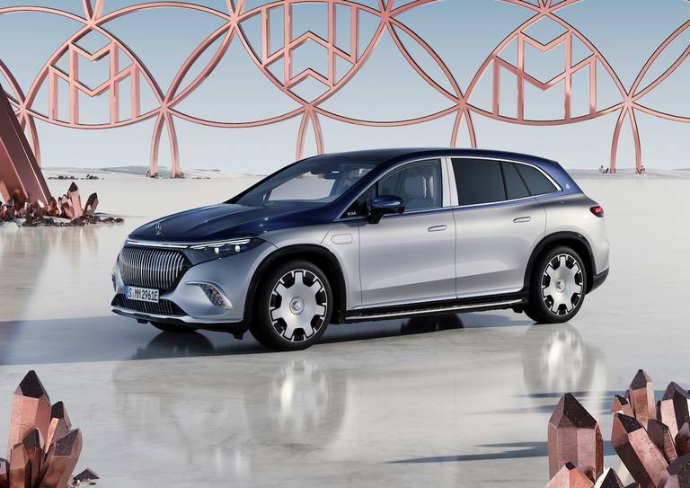 Mercedes-Maybach EQS SUV (2023) static, front view