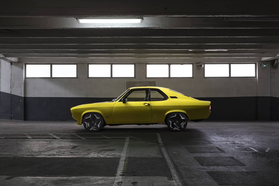 AS24 Opel Manta GSe ElektroMOD 2021 profiel