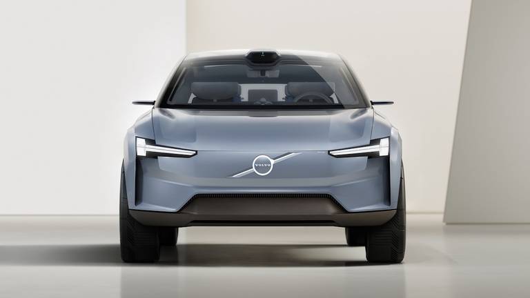 AS24 Volvo Concept Recharge 2021 frontaal