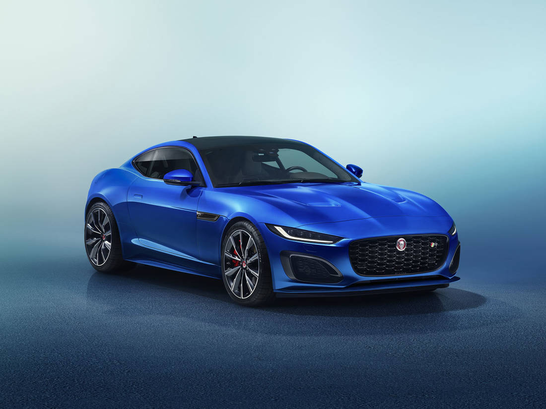 Jag F-TYPE R 21MY Image Studio Exterior Velocity Blue 02.12