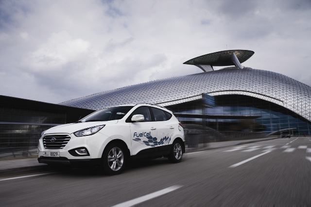 Hyundai ix35 Fuel Cell : batterie, autonomie, recharge, performances, prix  et caractéristiques