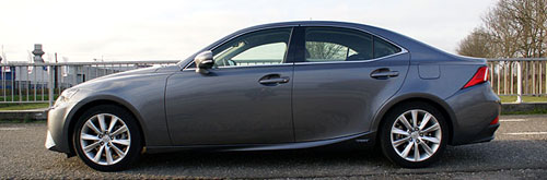 Test: Lexus IS 300h – Premium et propre