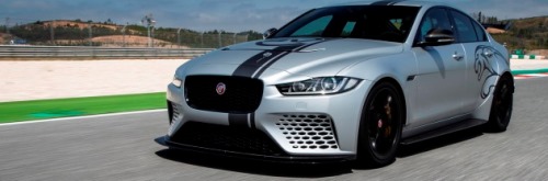 Test: Jaguar XE SV Project 8 – Over katten en handschoenen