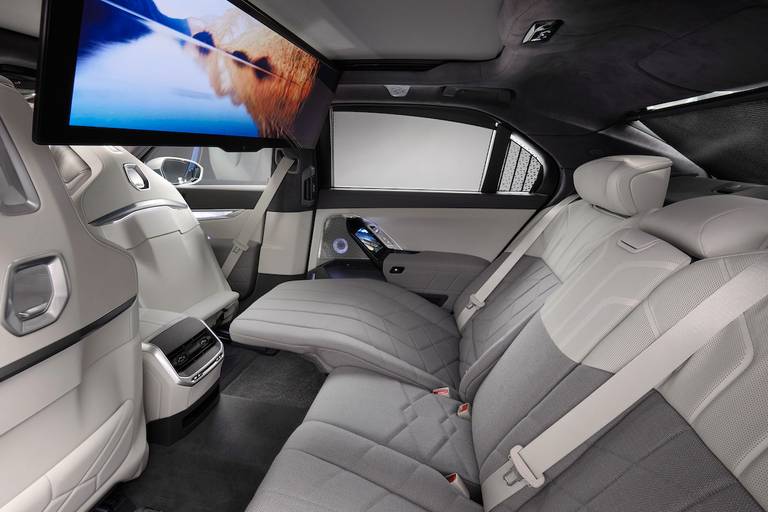 BMW 7 Reeks (2022) theatre screen