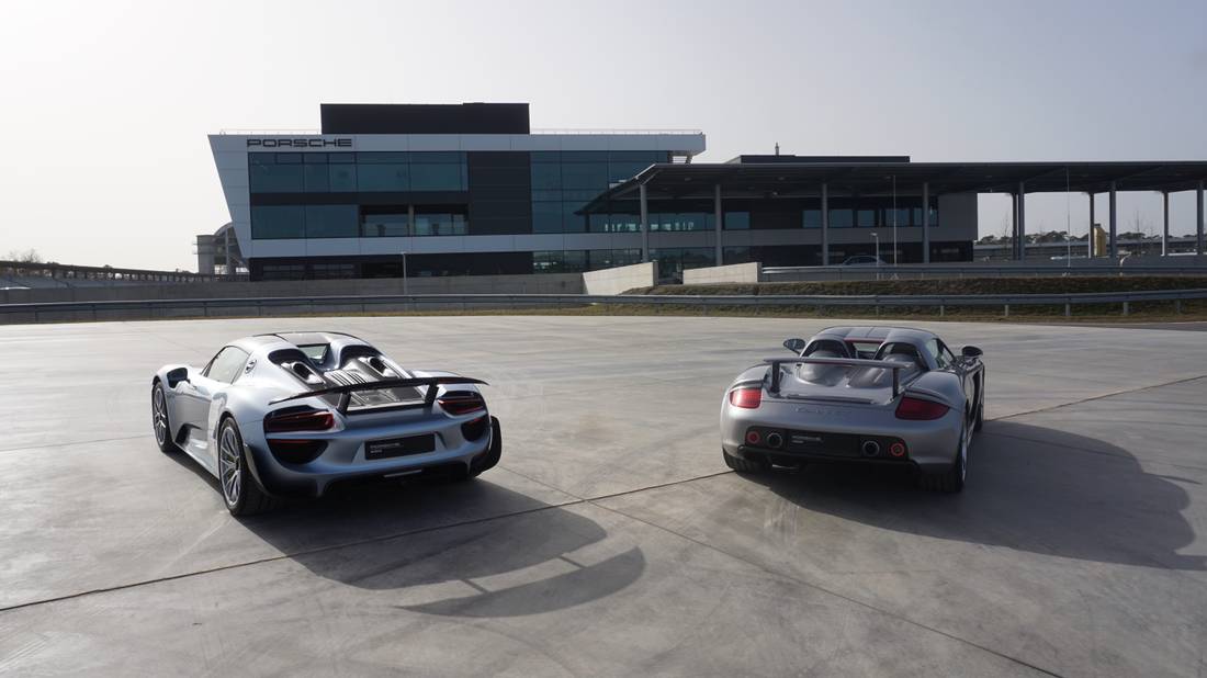 Porsche_Legends