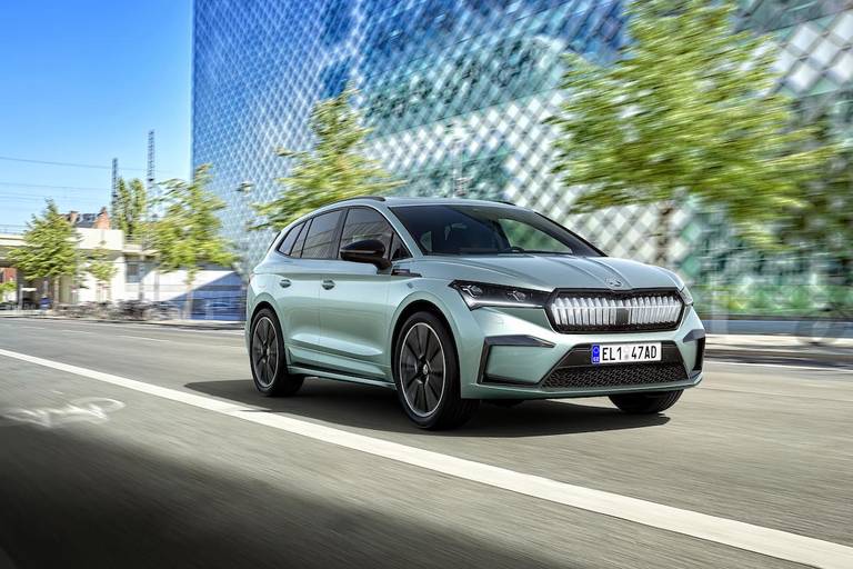 skoda enyaq iv founders edition 32